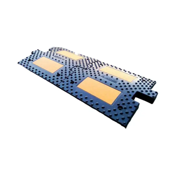 Zpomalovací práh, retardér s reflexními pruhy LP500, průběžný díl – 500×500×50 mm, černo-žlutá